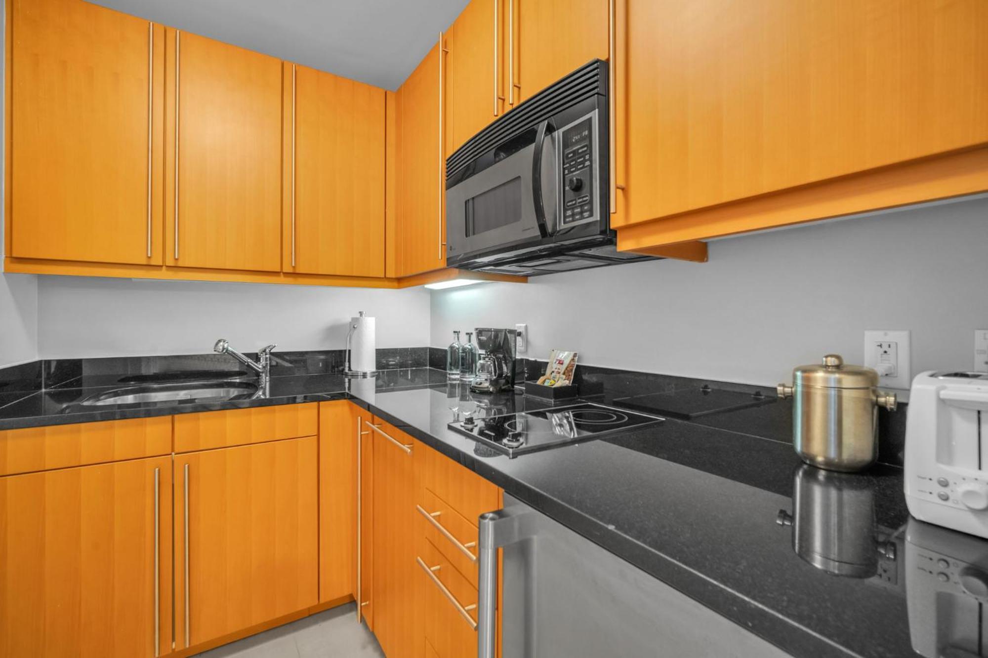 2 Bedroom Or King Studio Suites Four Seasons Hotel Miami Free Wi-Fi & Free Parking 외부 사진