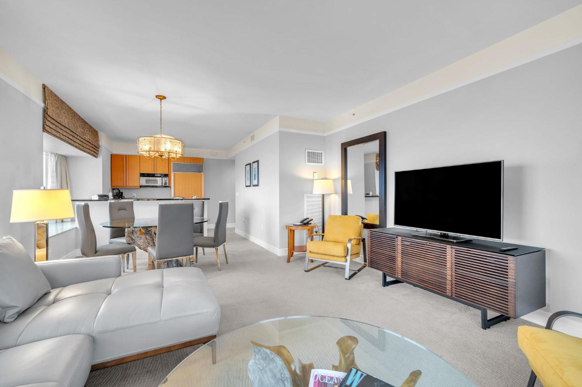 2 Bedroom Or King Studio Suites Four Seasons Hotel Miami Free Wi-Fi & Free Parking 외부 사진