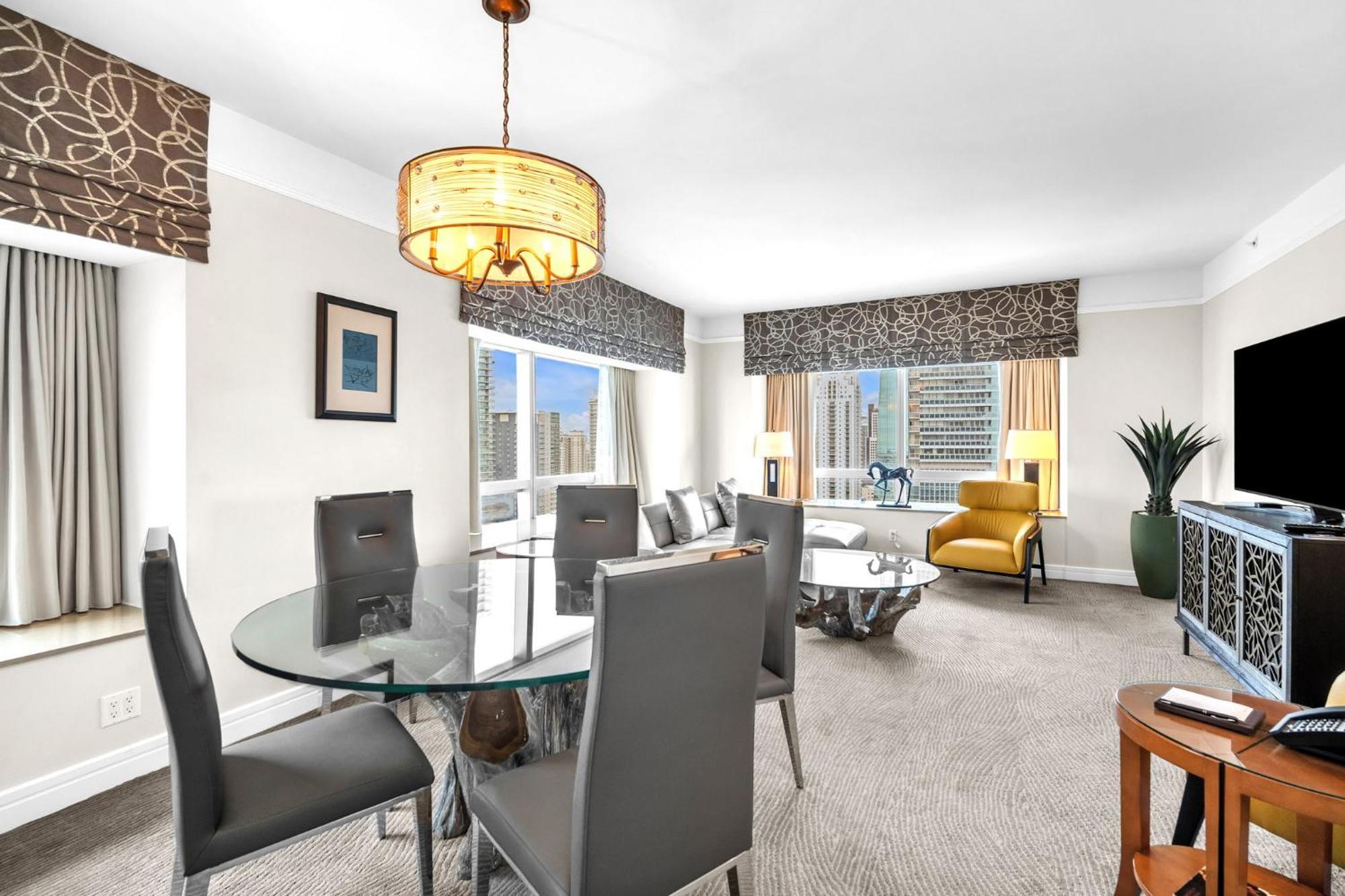 2 Bedroom Or King Studio Suites Four Seasons Hotel Miami Free Wi-Fi & Free Parking 외부 사진
