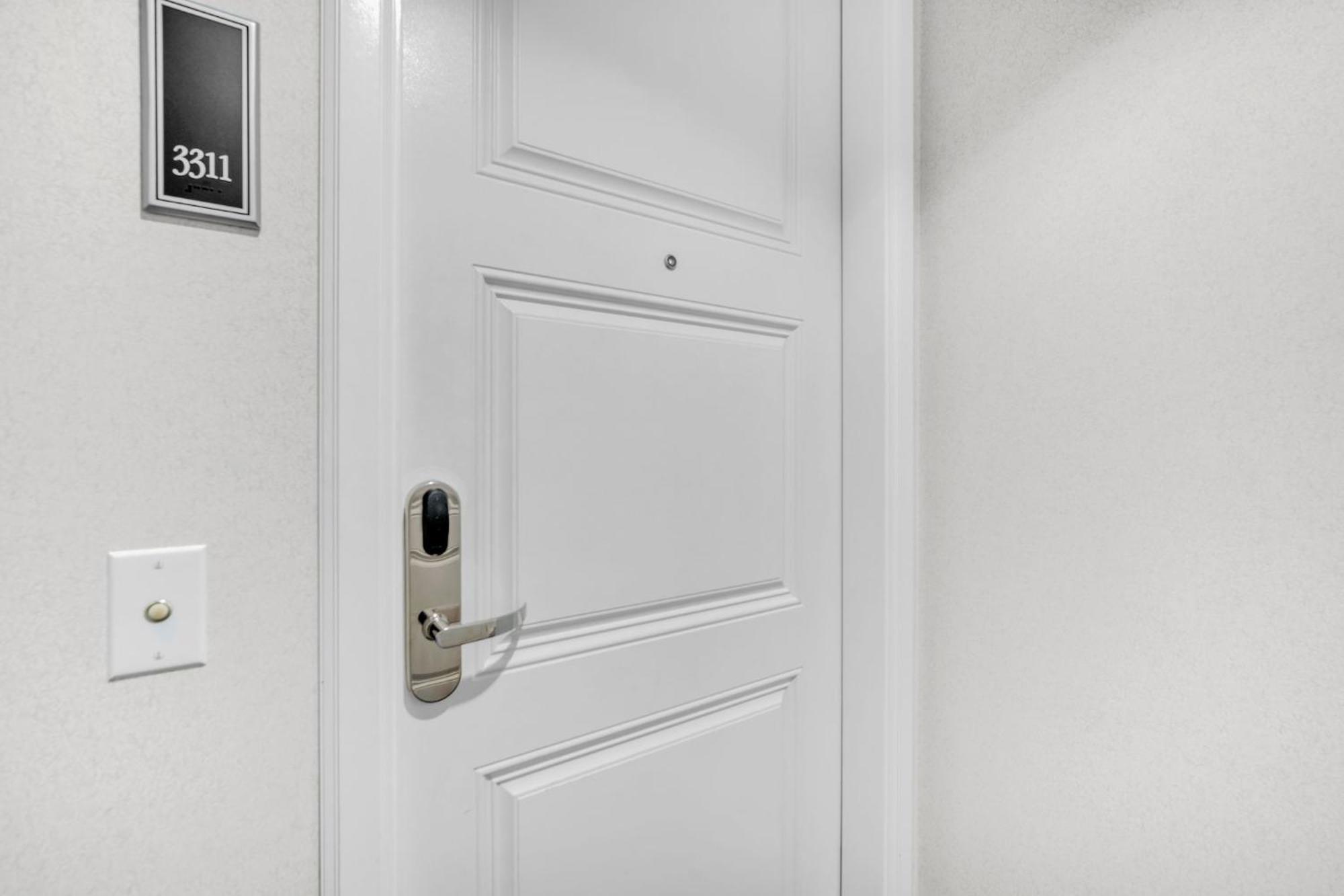 2 Bedroom Or King Studio Suites Four Seasons Hotel Miami Free Wi-Fi & Free Parking 객실 사진