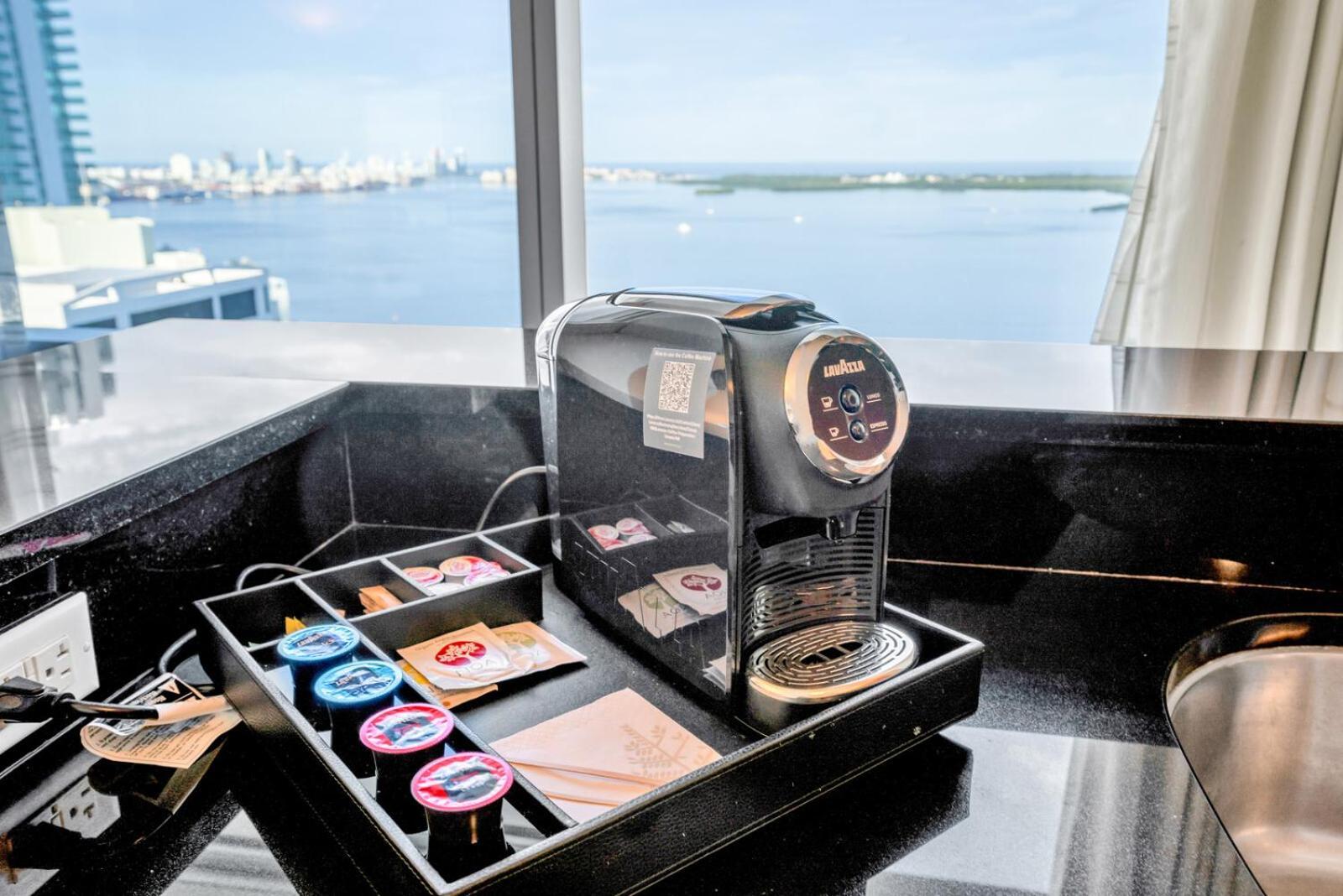 2 Bedroom Or King Studio Suites Four Seasons Hotel Miami Free Wi-Fi & Free Parking 외부 사진